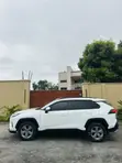 Toyota RAV4 XLE AWD 2024 - White - 3