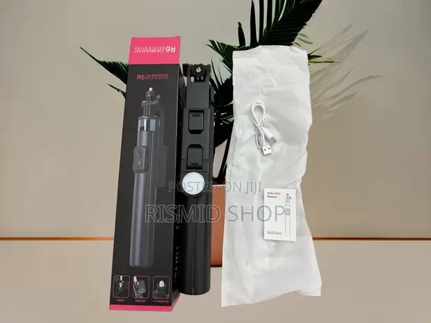 R6 Multifunctional Bluetooth Tripod Selfie Stick - 1
