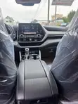 Toyota Highlander 2022 Black - 2