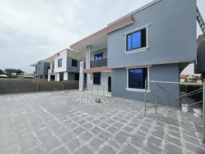 5 Bedroom Luxury House for Sale in Manet Junction, Spintex