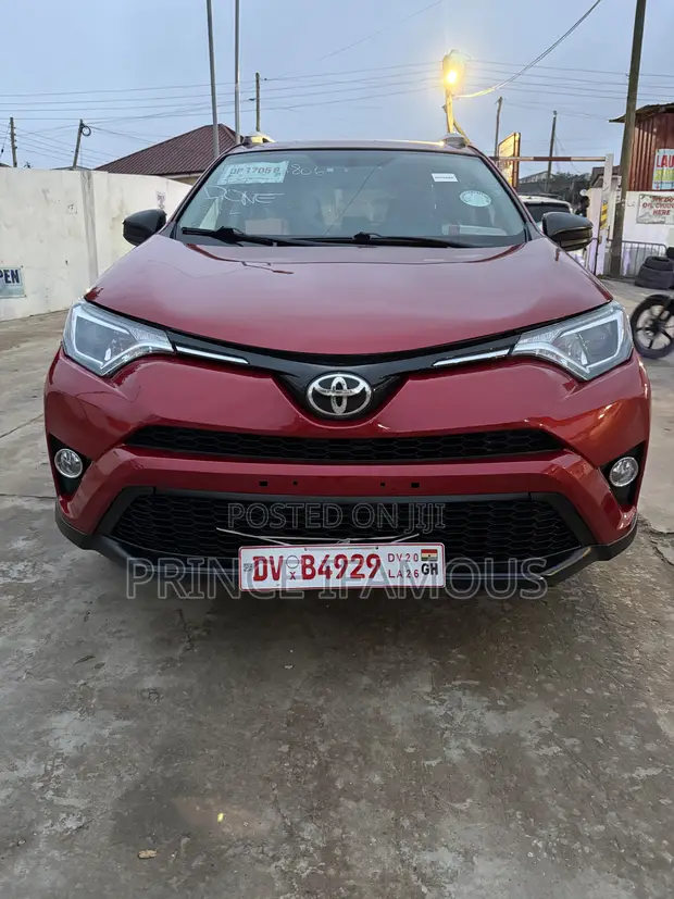 2017 Toyota RAV4 LE AWD (2.5L) Red - 1