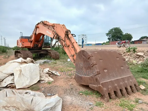 Hitachi Zasix 450 Excavator - 1