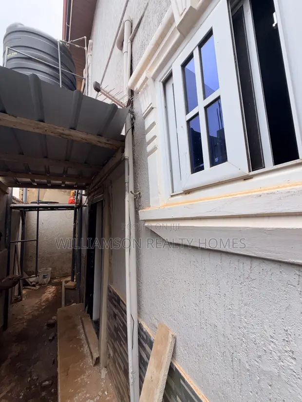 1-Bedroom Apartment for Rent in M.F Estate, Lashibi - 1