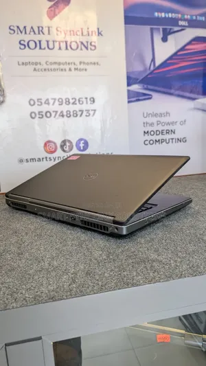 Dell Precision 17 7720 Laptop - Intel Core i7, 32GB RAM, 1.5TB Storage
