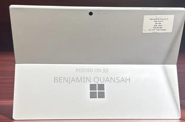 Microsoft Surface Pro 4 256GB Silver - 1