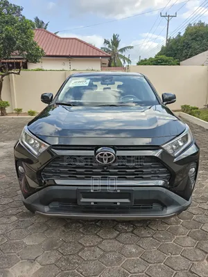 2023 Toyota RAV4 XLE FWD Black