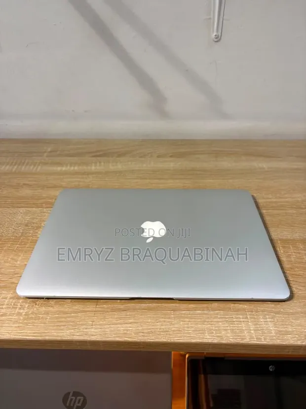 Apple MacBook Pro 2015 13" 8GB RAM, 256GB SSD - 1