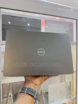 Dell Latitude 7410 Laptop - Core i7, 16GB RAM, 256GB SSD