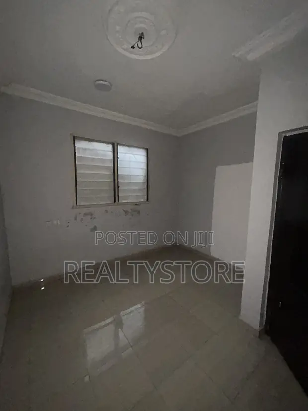 1 Bedroom Apartment for Rent in Castle Rock, Ashongman Estate - 1