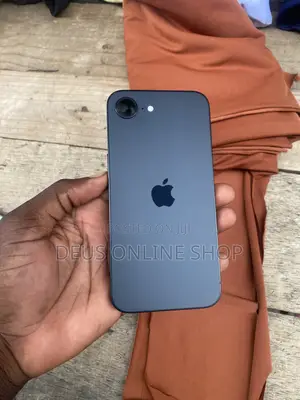 Apple iPhone 16e 128GB Black