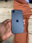 Apple iPhone 16e 128GB Black - 1