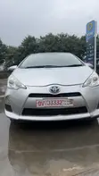 Toyota Aqua 2012 Silver - 2