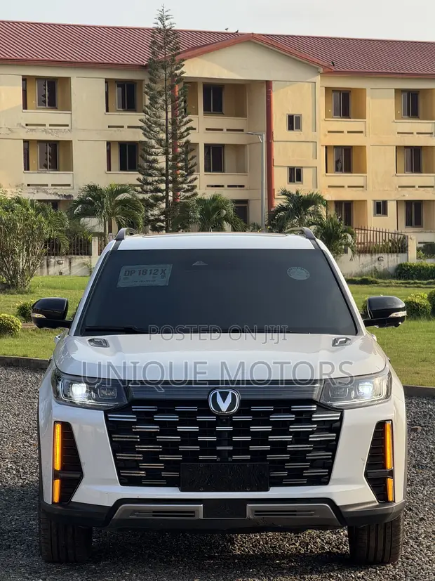 Changan CS95 2023 White - 1