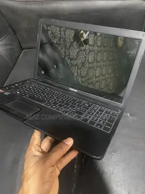Toshiba Satellite C855 Laptop - 4GB RAM, 500GB HDD