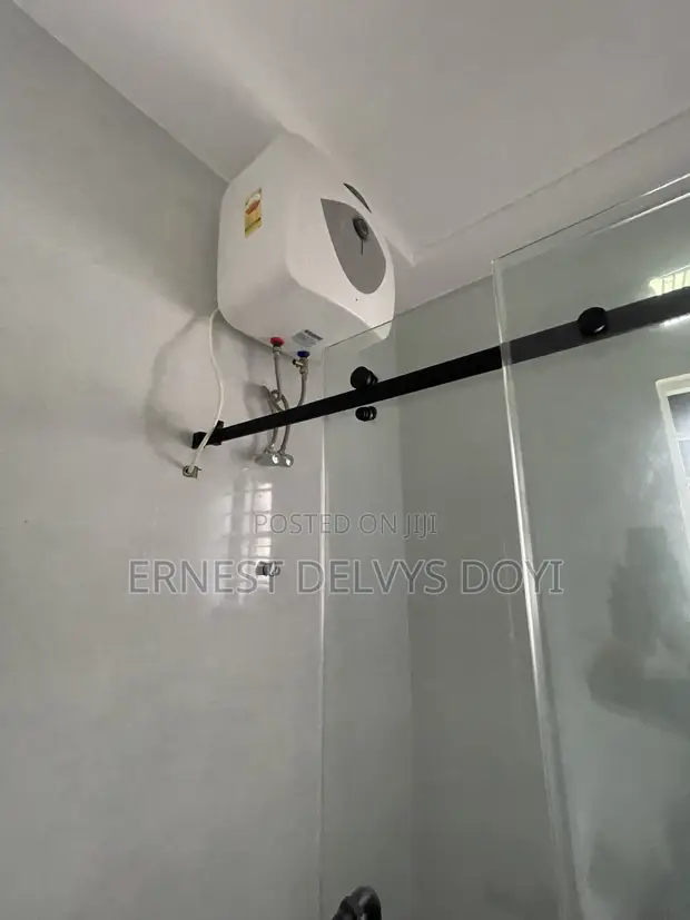 4 Bedroom Executive House for Sale in Adentan, Barrier - 1