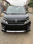Toyota Voxy ZS Kirameki 2WD 8-Seater 2015 - 4