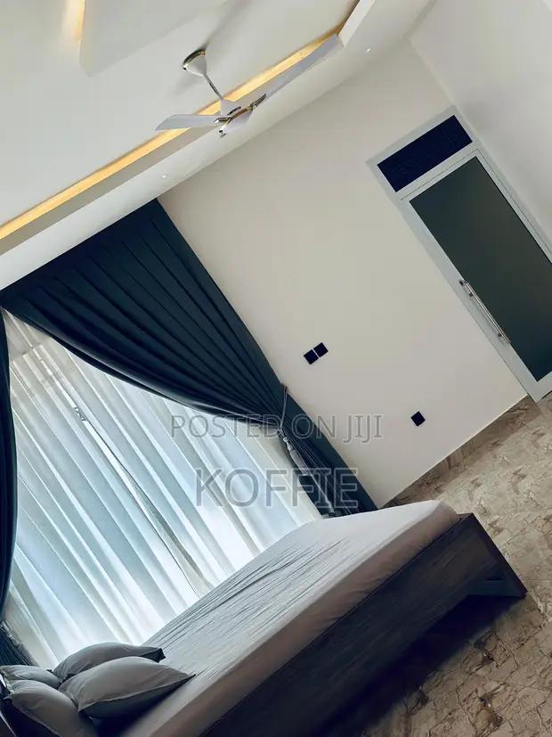 Furnished 3 Bedroom House with Pool in American House, East Legon - 1