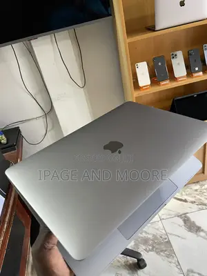 Apple MacBook Pro 2020 8GB Intel Core i5 SSD 256GB