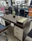 Modern Office Desk with Lockable Drawer - 1