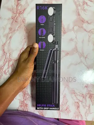 Oraimo R16K Selfie Stick Tripod - Black