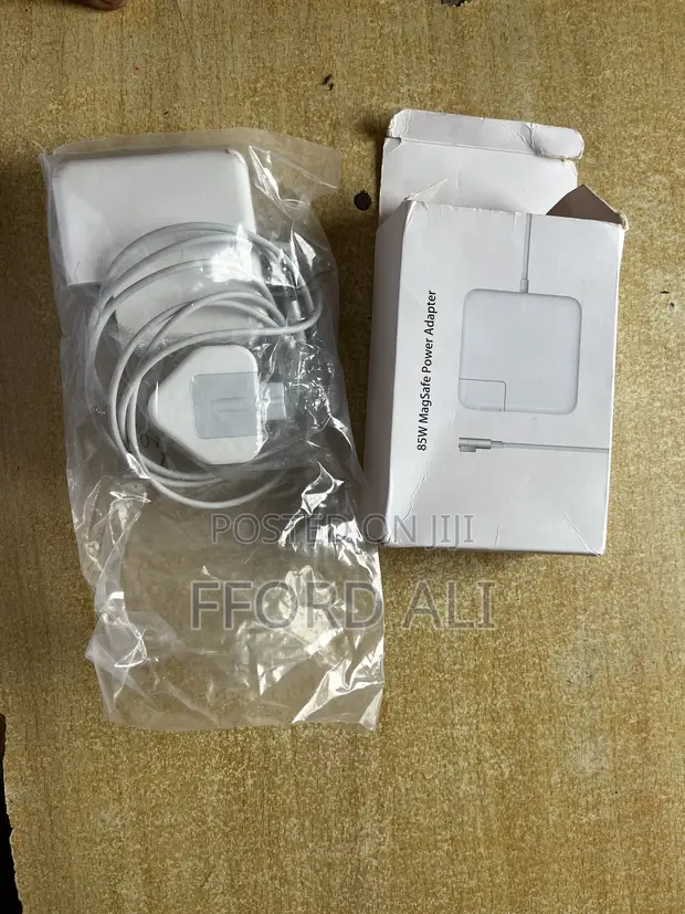 MacBook Pro Charger (2010-2012) - 1