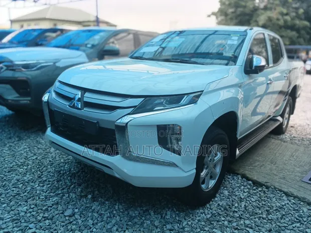 Mitsubishi L200 2020 White - 1