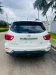 Nissan Pathfinder SV Limited 2017 White - 2