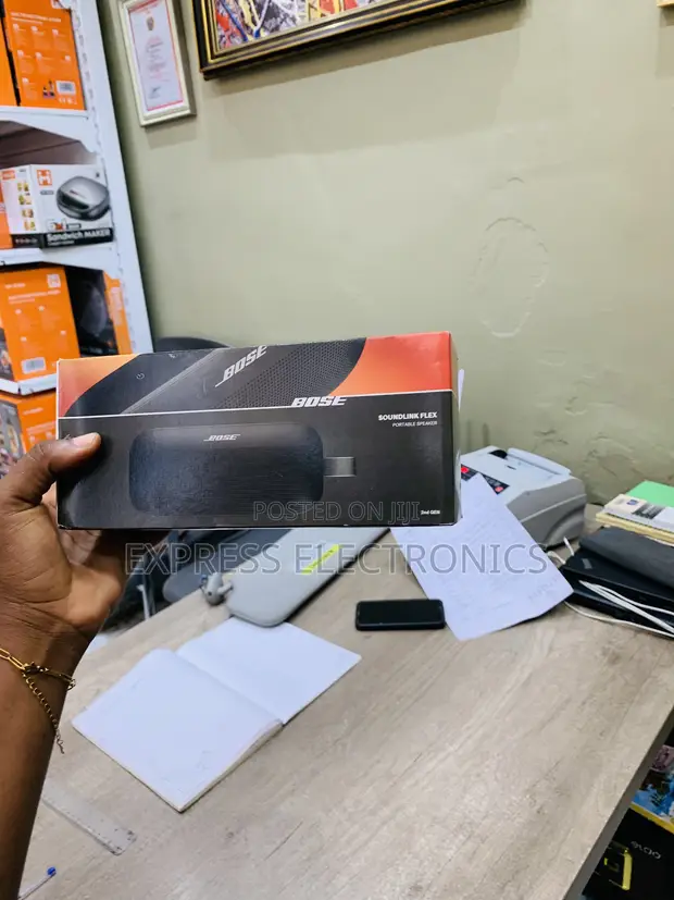 Bose SoundLink Flex Rugged, Waterproof Bluetooth Speaker - 1