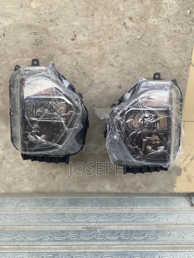 Hyundai Santa Fe 2019-2021 Headlight - 1