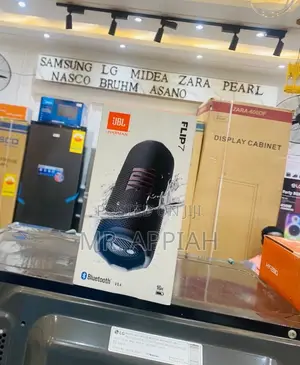 JBL Flip 7 Wireless Bluetooth Speaker (Black)
