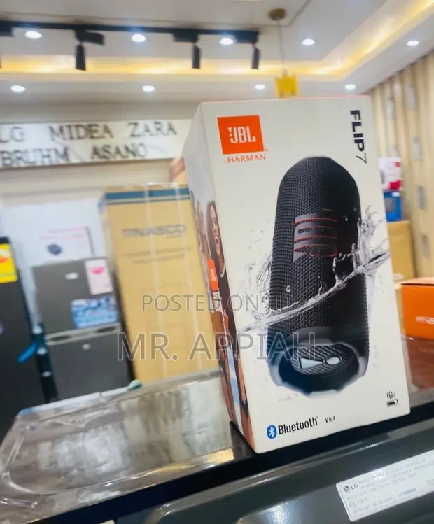 JBL Flip 7 Wireless Speaker (Black) - 1