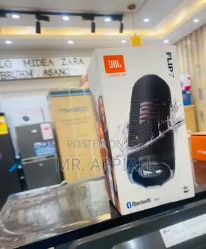 JBL Flip 7 Wireless Speaker (Black)