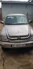 Toyota Hilux 2003 Gray - 2