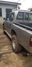 Toyota Hilux 2003 Gray - 4