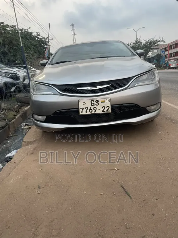 Chrysler 300C 2015 Gray - 1