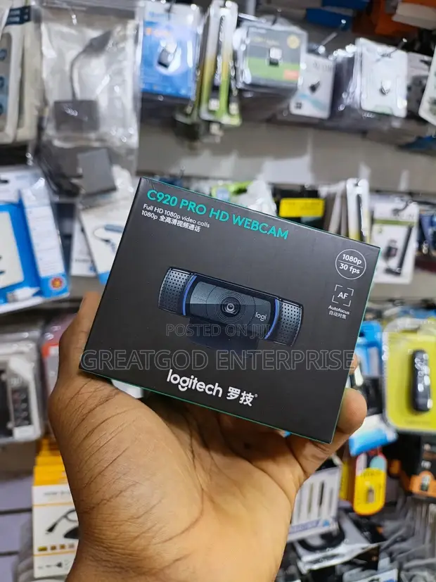 Logitech C920 Pro HD Webcam - 1