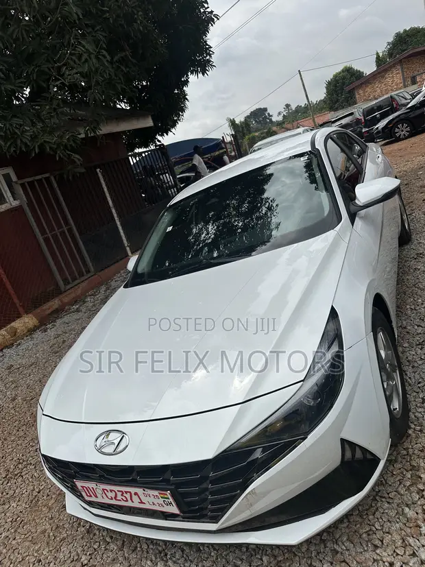 Hyundai Elantra SE 2021 White - 1