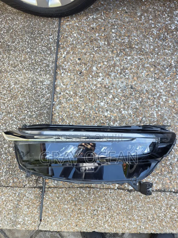 Genuine Honda CR-V Left Side Headlight (2023-2025) - 1