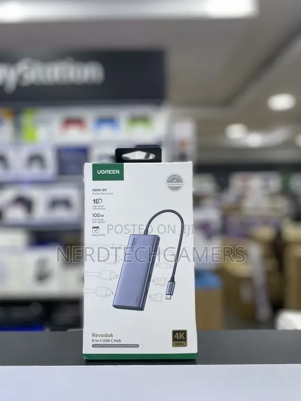 UGREEN Revodok 8-in-1 USB-C Hub - 1