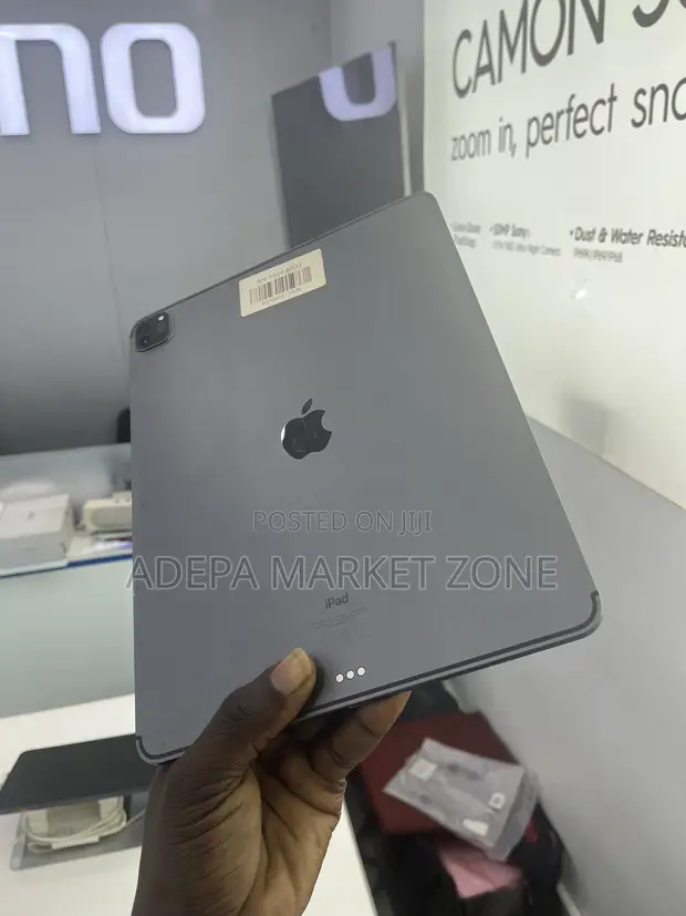 Apple iPad Pro 12.9 (2021) 512GB Gray - 1