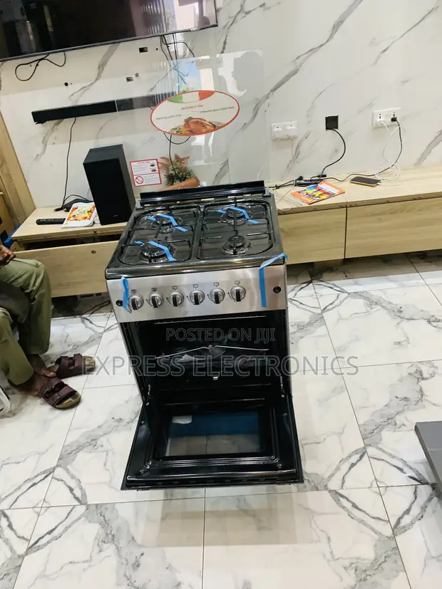 New Line 4-Burner 60/60 Gas Grill Range Cooker - 1