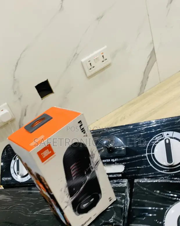 JBL Flip 7 Portable Waterproof Bluetooth Speaker - 1