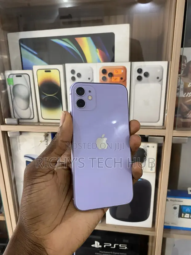 Apple iPhone 11 64GB Purple - 1