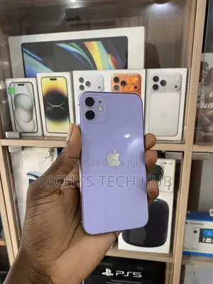 Apple iPhone 11 64GB Purple