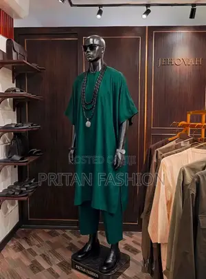 Danshiki African Wear - Men's Classic Agbada & Shokoto