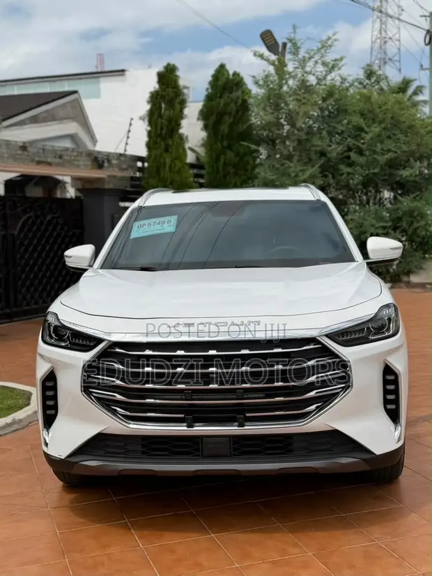 Jetour X70 Plus 1.5 7-Seater SUV 2022 White - 1