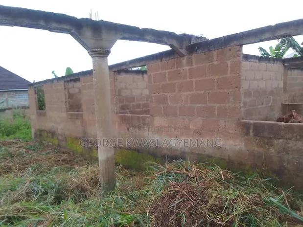 6-Bedroom Uncompleted House for Sale in Atwima Kwanwoma - 1