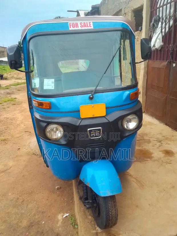 Bajaj RE 2024 Blue - 1