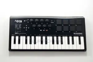 M-Audio Axiom AIR Mini 32 MIDI Keyboard