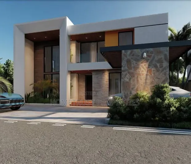 4-Bedroom Duplex for Sale in Sakumono - 1